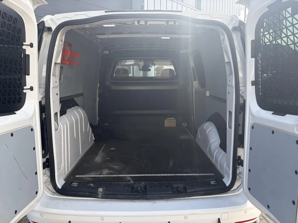 Caddy Cargo Maxi 2.0 TDI Style | Maxton | Stoel verwarming | Camera | Sensoren | CarPlay |