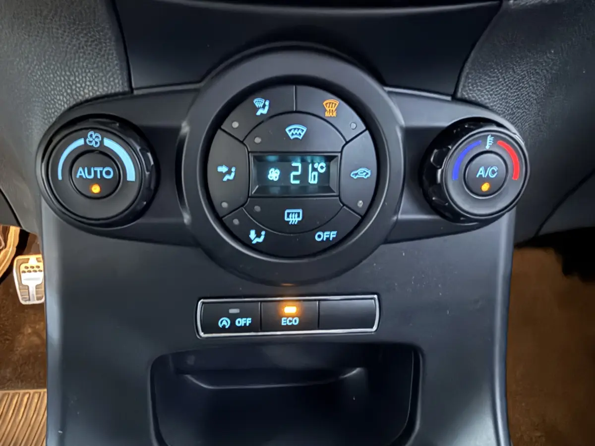 Fiesta 1.0 EcoBoost ST Line // Camera // Ecc // Cruise