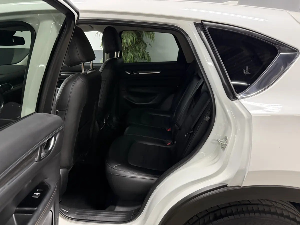 CX-5 2.0 SkyActiv-G 165 Skylease Luxury // Bose // Leer // Head-up