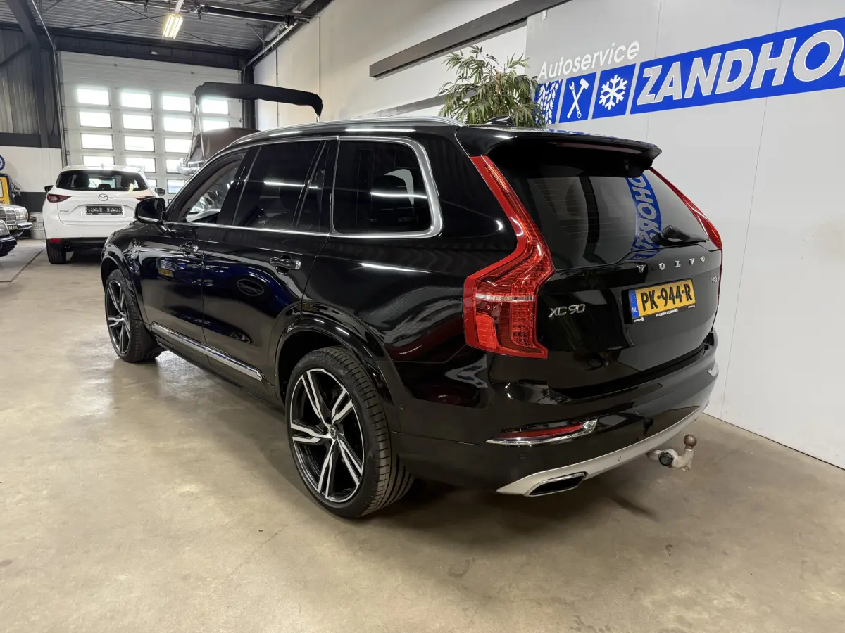 XC90 2.0 T8 Twin Engine AWD Inscription // 7 Pers // B&W // 22 inch!