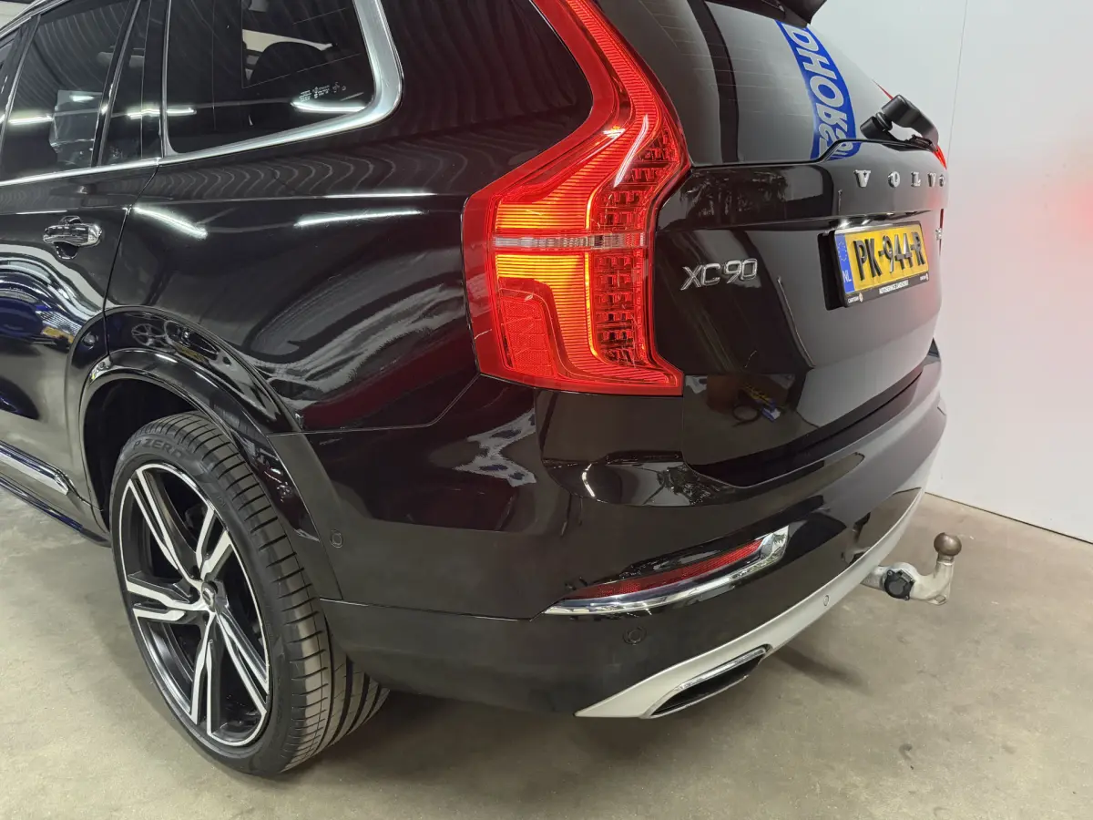 XC90 2.0 T8 Twin Engine AWD Inscription // 7 Pers // B&W // 22 inch!