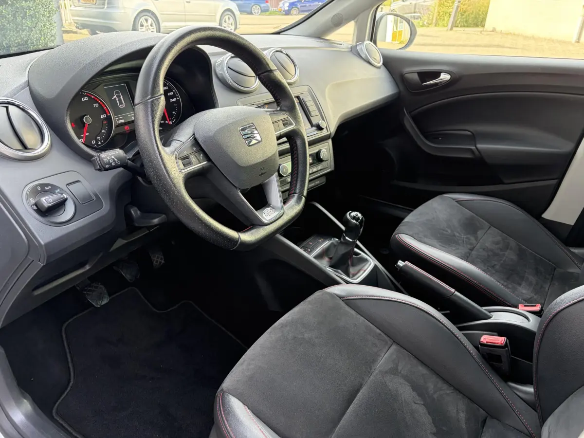 Ibiza 1.0 EcoTSI FR Connect | Pano | Alcantara | Stoelverwarming | Xenon |