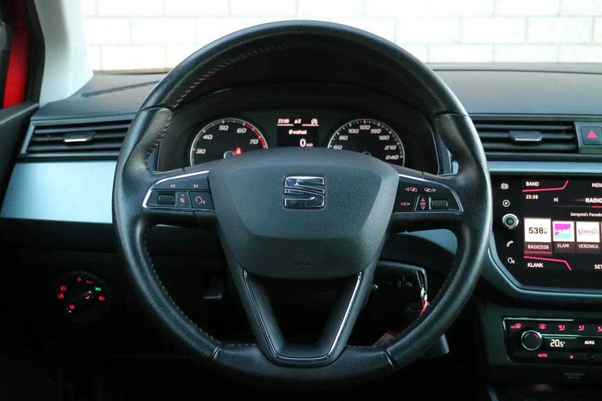 Arona 1.0 TSI Xcellence | Carplay | Camera | Trekhaak! |