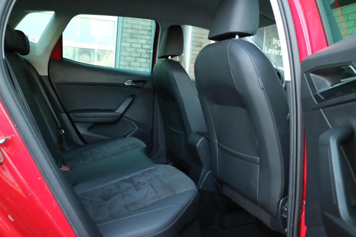 Arona 1.0 TSI Xcellence | Carplay | Camera | Trekhaak! |