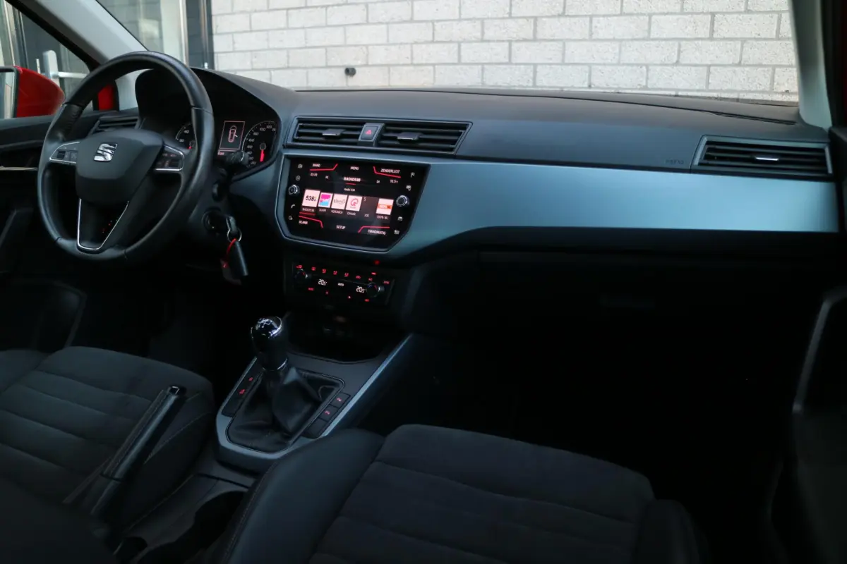 Arona 1.0 TSI Xcellence | Carplay | Camera | Trekhaak! |