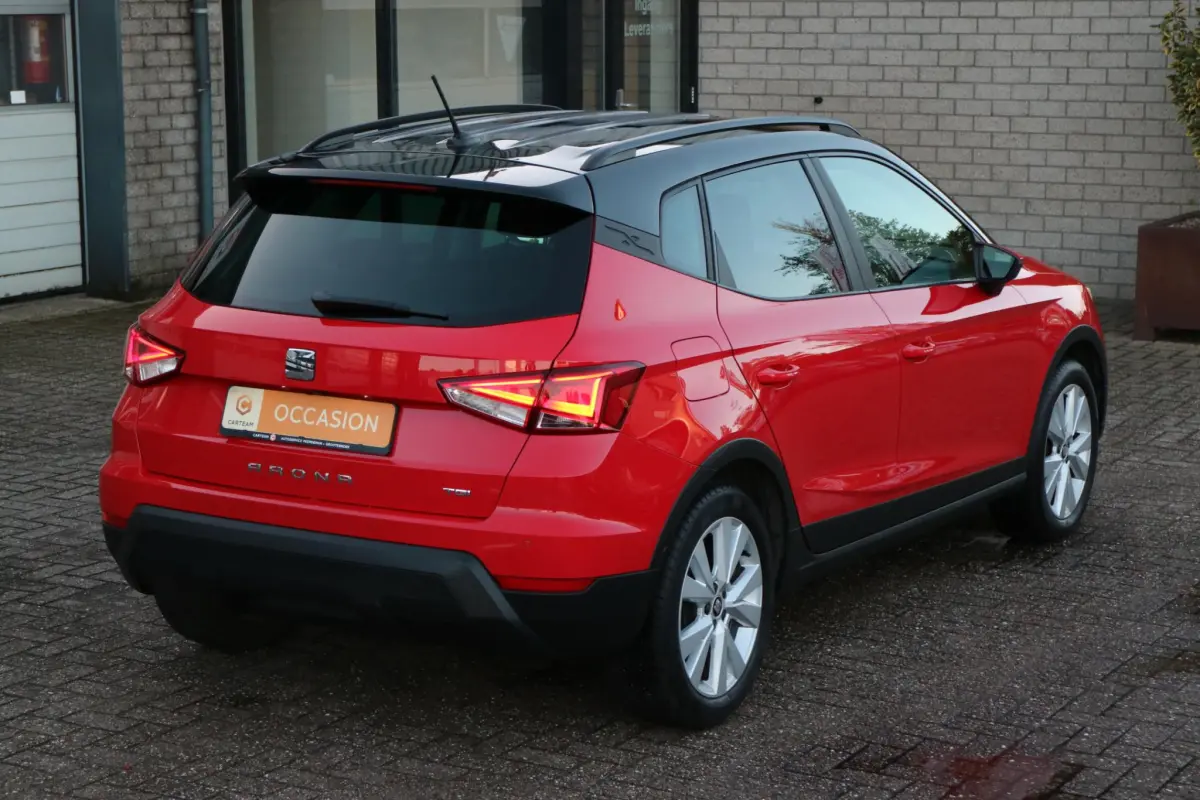 Arona 1.0 TSI Xcellence | Carplay | Camera | Trekhaak! |