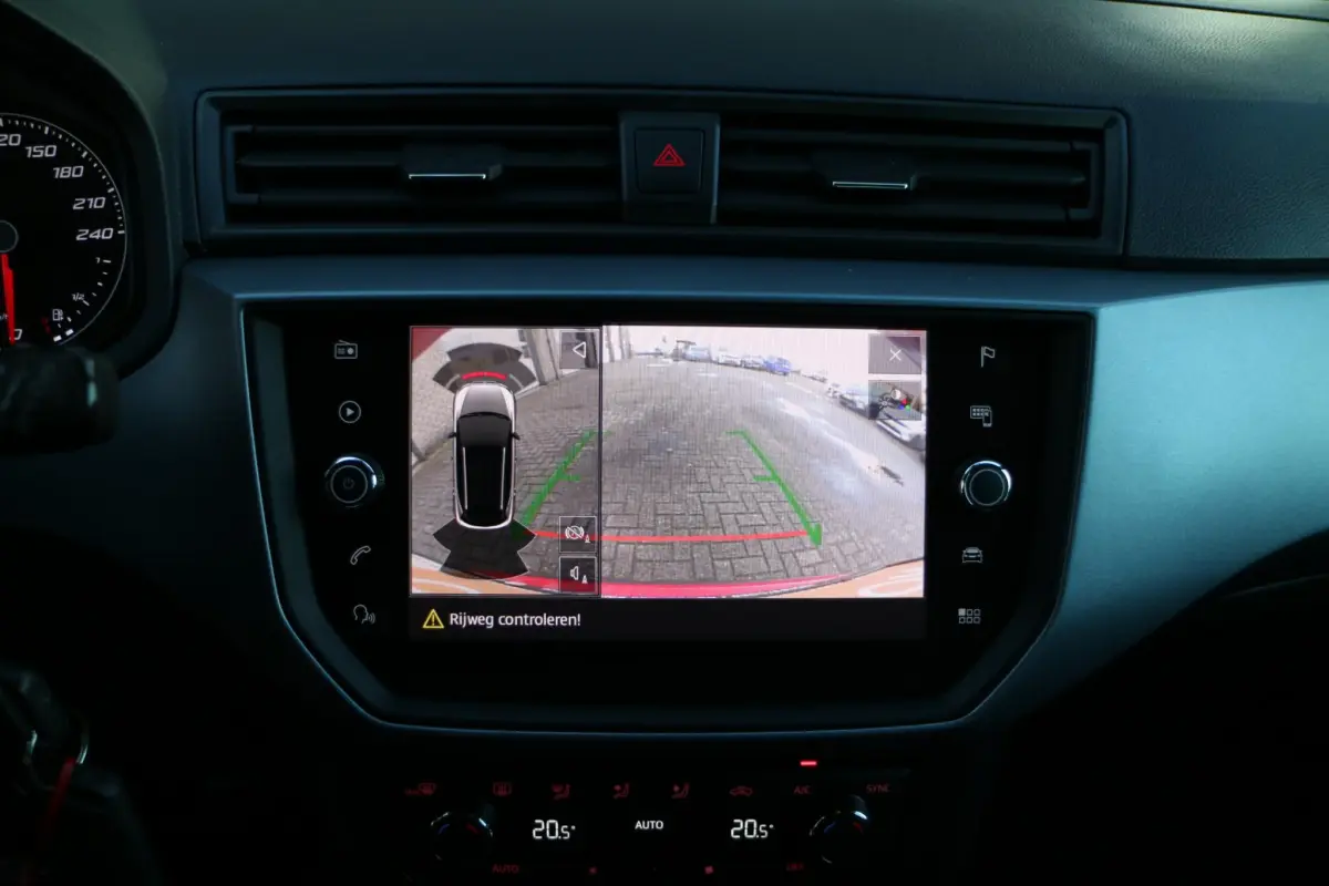 Arona 1.0 TSI Xcellence | Carplay | Camera | Trekhaak! |