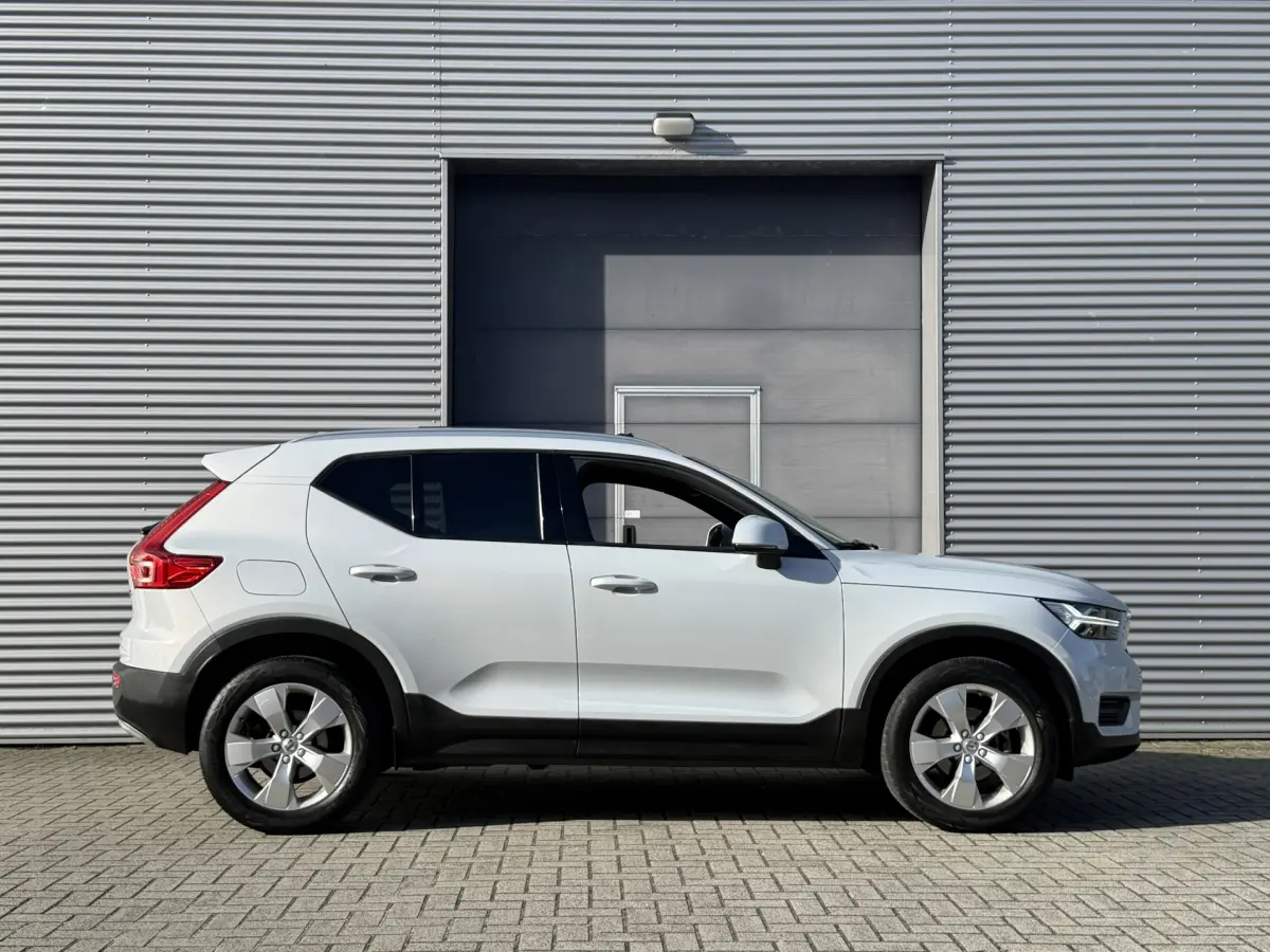 XC40 1.5 T3 Momentum I Aut. I Camera I Pano.dak I Harman Kardon