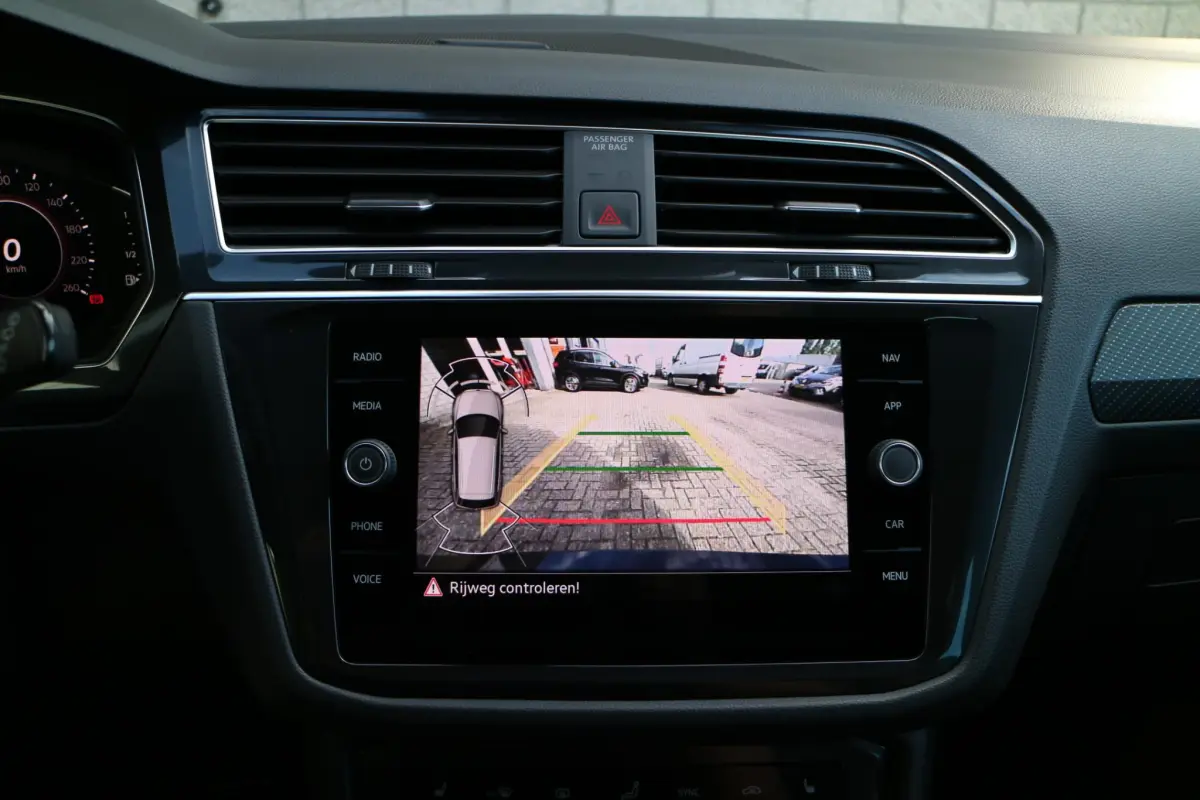 Tiguan 1.4 TSI eHybrid R-Line PHEV | SOH 99% | Camera | Compleet! |