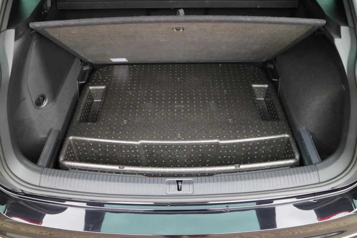 Tiguan 1.4 TSI eHybrid R-Line PHEV | SOH 99% | Camera | Compleet! |