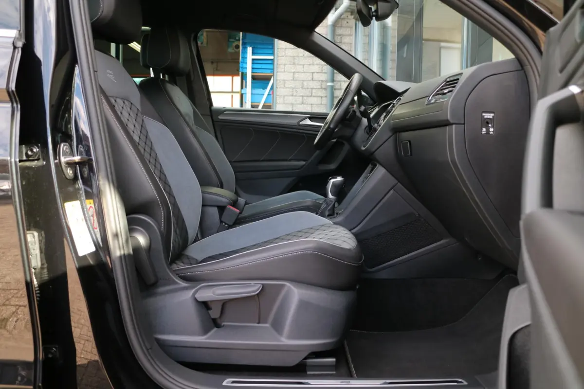 Tiguan 1.4 TSI eHybrid R-Line PHEV | SOH 99% | Camera | Compleet! |