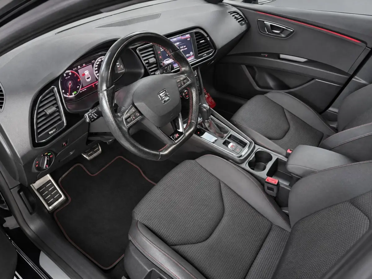 Leon ST 2.0 TSI FR Business Intense |Panoramadak|