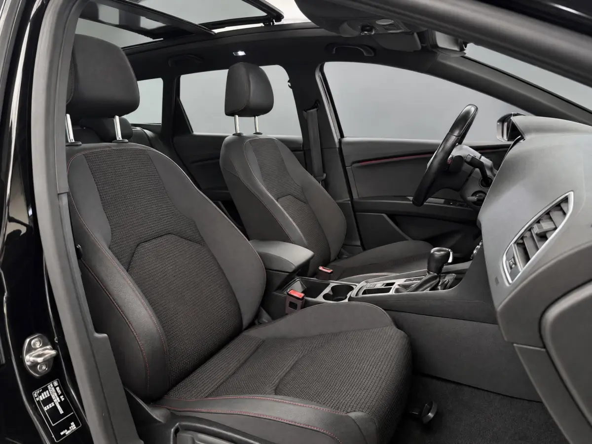 Leon ST 2.0 TSI FR Business Intense |Panoramadak|