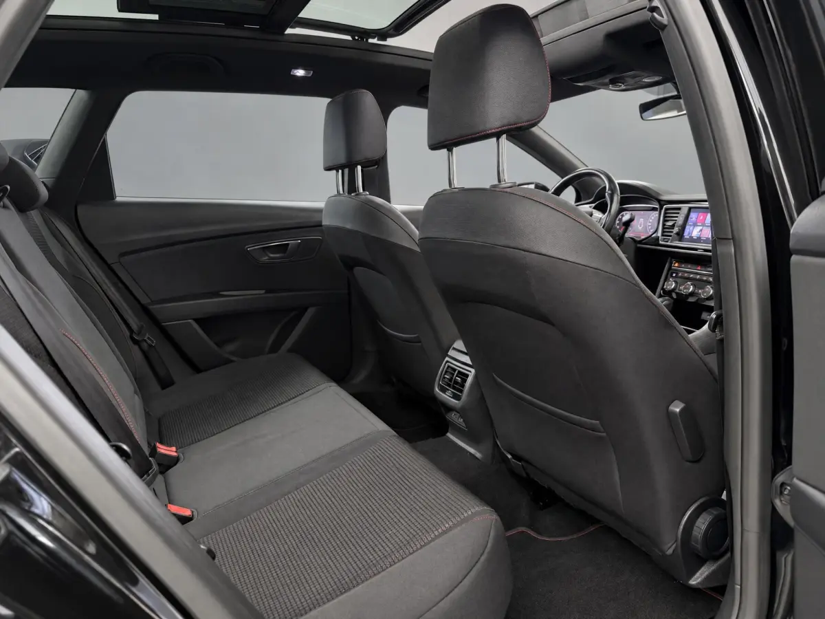 Leon ST 2.0 TSI FR Business Intense |Panoramadak|
