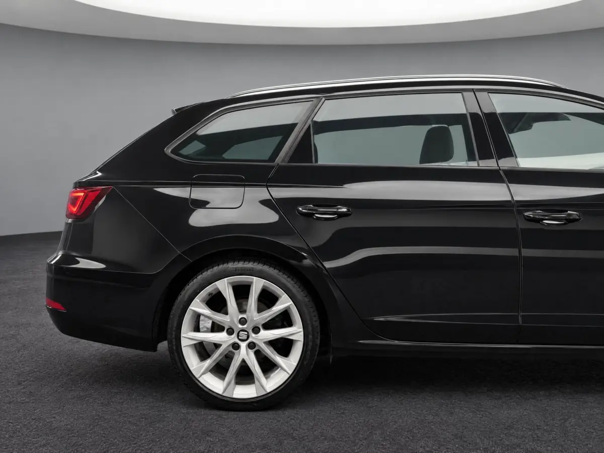 Leon ST 2.0 TSI FR Business Intense |Panoramadak|