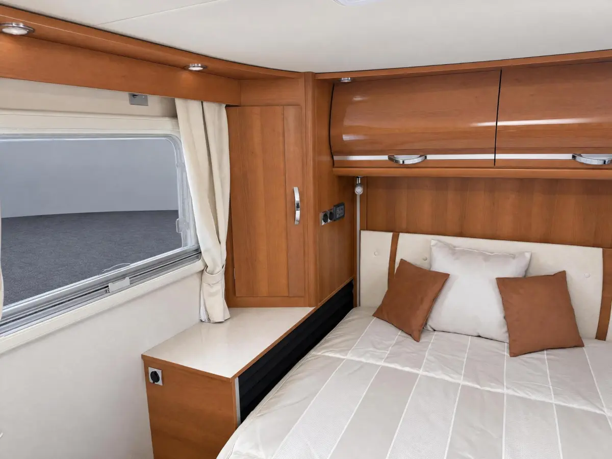 Ducato Rapido 9090 DF 2.3 35 design AL-KO chassis dubbele bodum