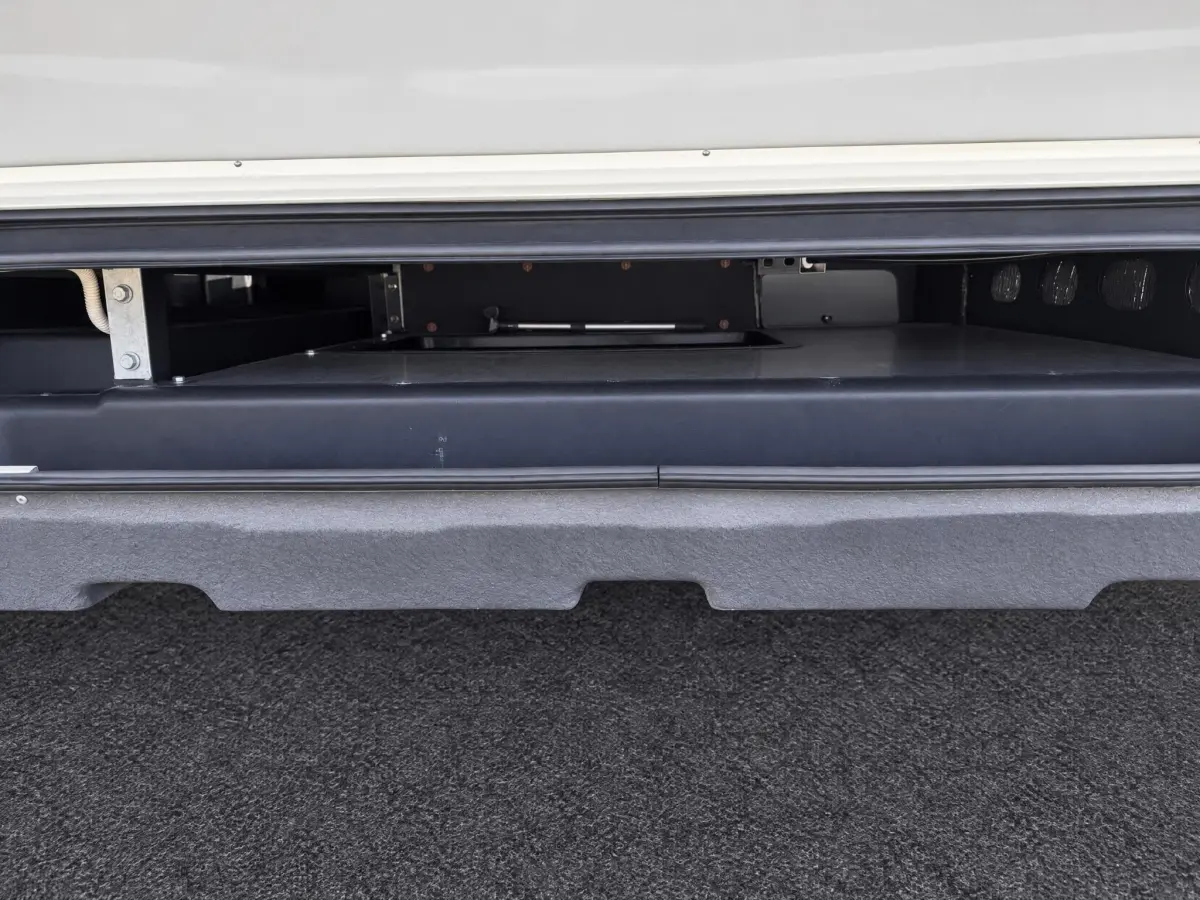 Ducato Rapido 9090 DF 2.3 35 design AL-KO chassis dubbele bodum