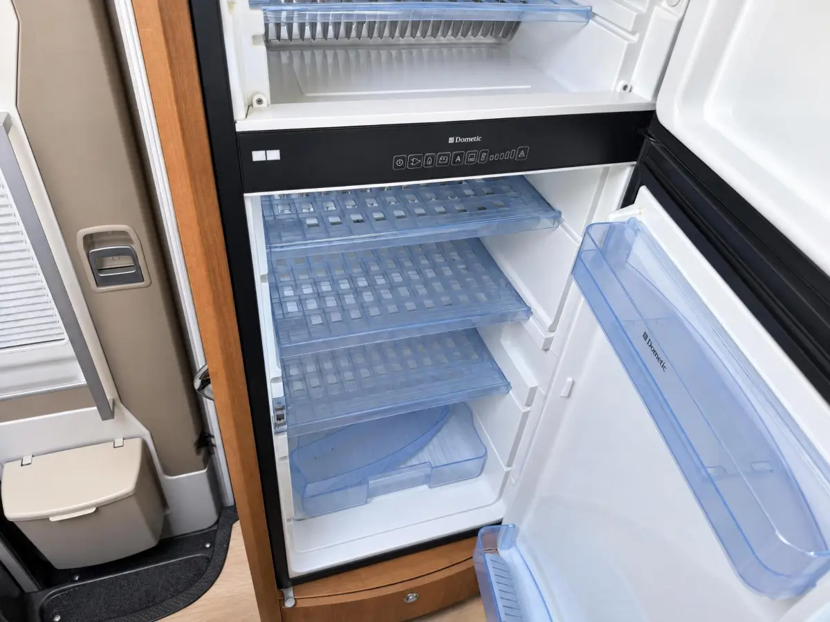 Ducato Rapido 9090 DF 2.3 35 design AL-KO chassis dubbele bodum