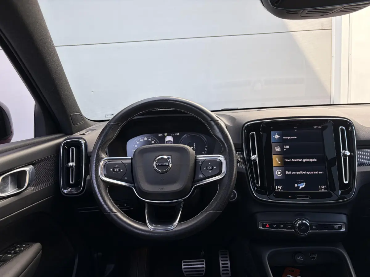XC40 1.5 T5 Recharge R-Design | panodak | trekhaak | camera | enz.