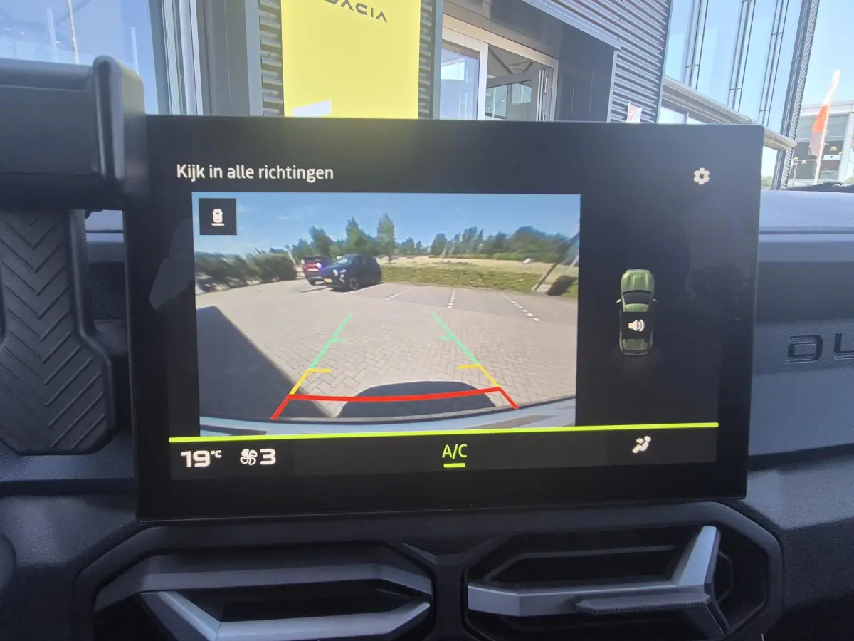 Duster 1.6 Hybrid 140 Journey Camera, Climate Control, Apple/Android Auto