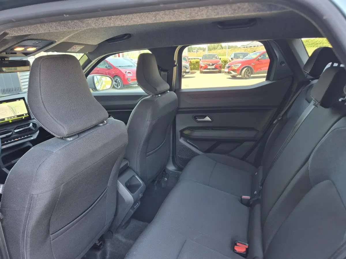 Duster 1.6 Hybrid 140 Journey Camera, Climate Control, Apple/Android Auto