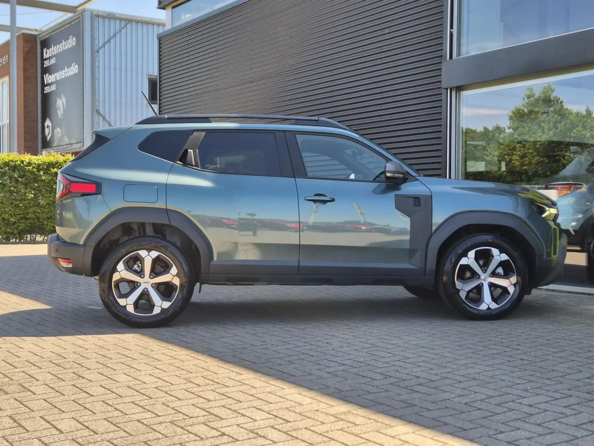 Duster 1.6 Hybrid 140 Journey Camera, Climate Control, Apple/Android Auto