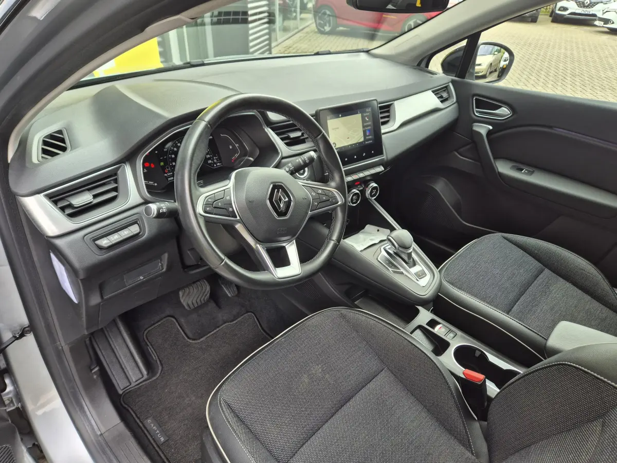 Captur 1.3 TCe 130 EDC AUTOMAAT Intens Camera, Navigatie, Apple/Android Auto, 1e eigenaar