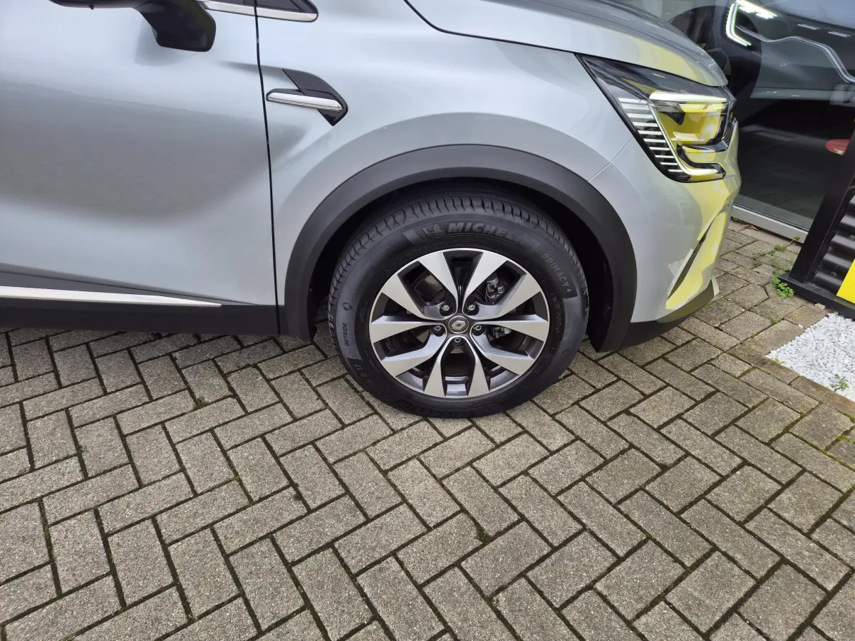 Captur 1.3 TCe 130 EDC AUTOMAAT Intens Camera, Navigatie, Apple/Android Auto, 1e eigenaar