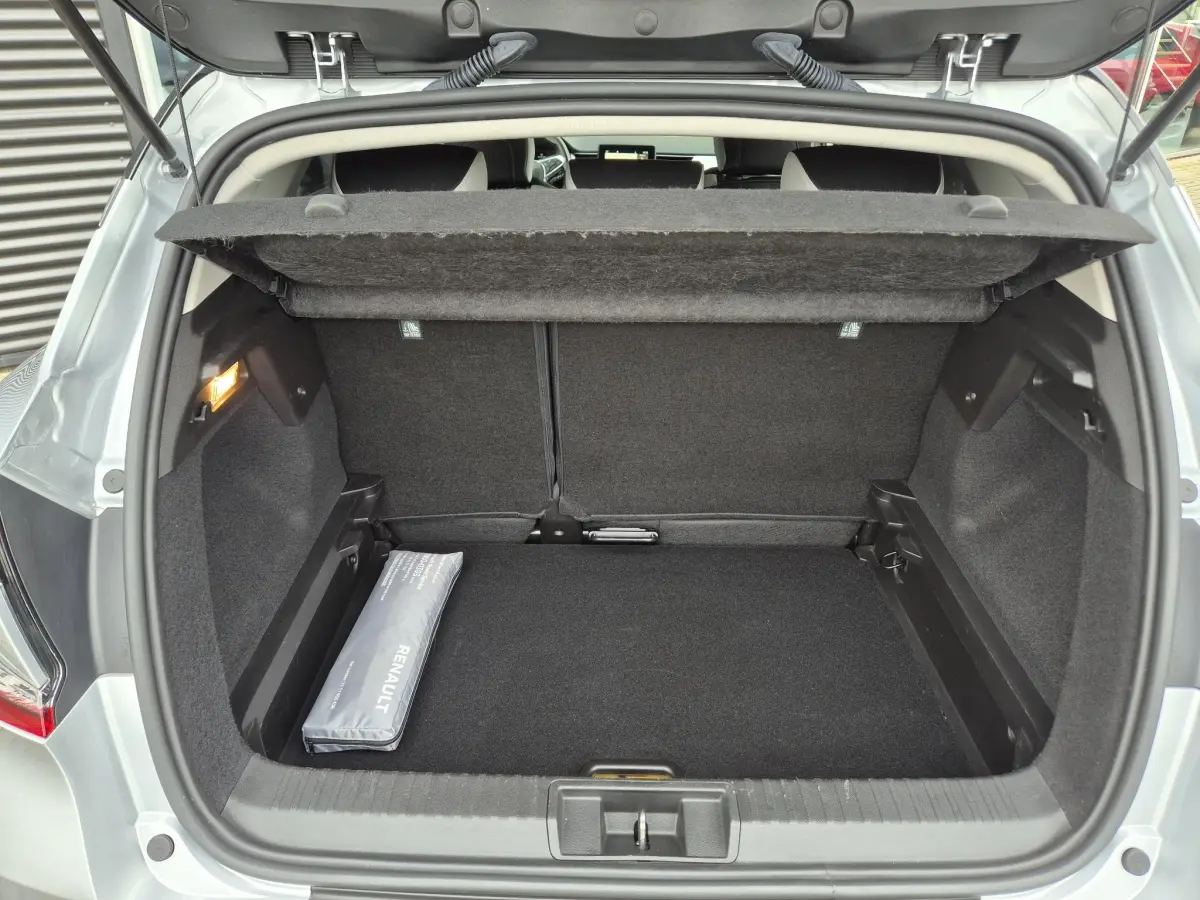 Captur 1.3 TCe 130 EDC AUTOMAAT Intens Camera, Navigatie, Apple/Android Auto, 1e eigenaar
