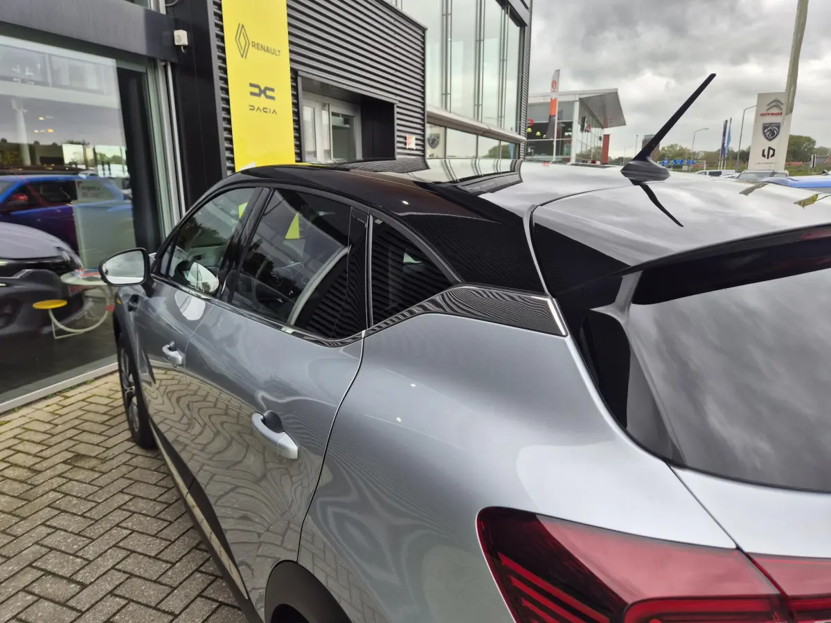 Captur 1.3 TCe 130 EDC AUTOMAAT Intens Camera, Navigatie, Apple/Android Auto, 1e eigenaar