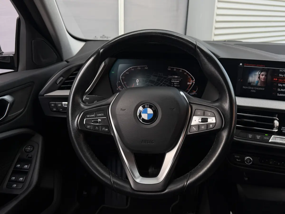 1 Serie 118i Business Edition I Aut. I Sport-Line I Clima I Carplay
