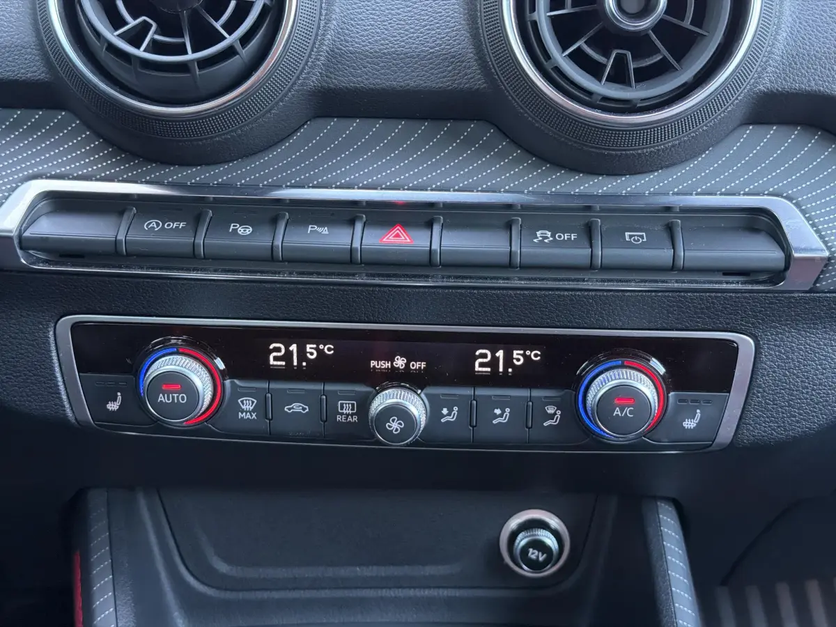 Q2 35 TFSI CoD Sport Pro Line S