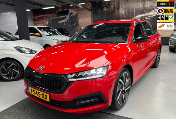 Octavia Combi 1.0 TSI Sport Business / Navigatie