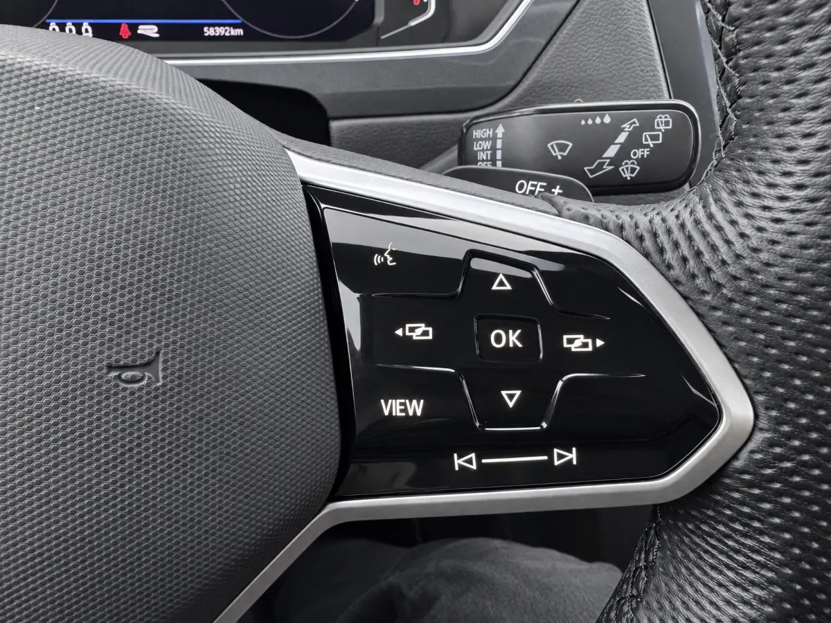 Tiguan 1.5 TSI 2X R-Line BOVAG GARANTIE CARPLAY/ACC/NAVI
