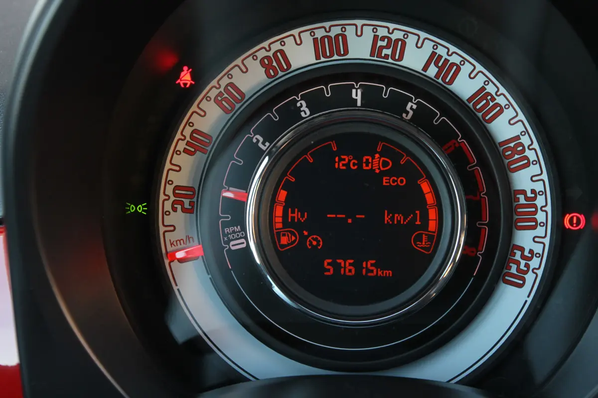500 0.9 TwinAir Turbo Young I Airco I Navi I Cruise I NL. Auto I 1 Eig.
