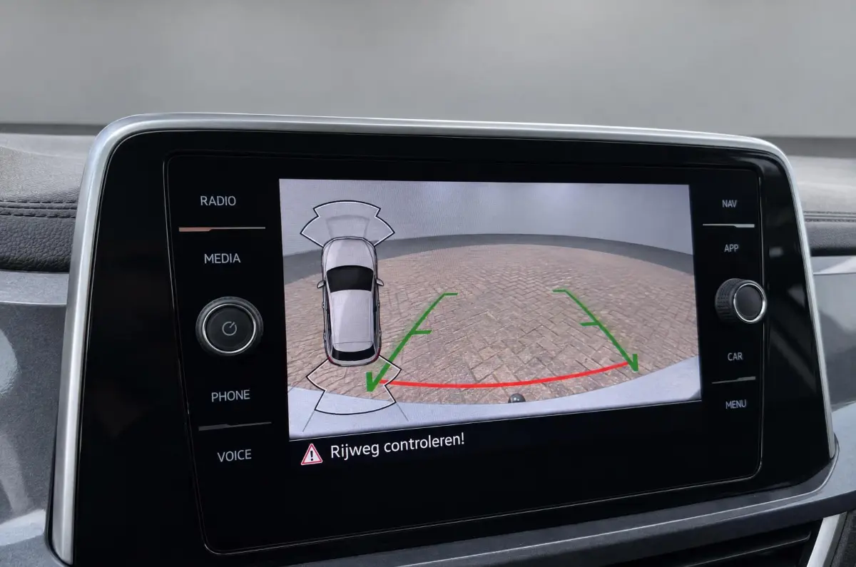 T-Roc 1.5 TSI R-Line BOVAG GARANTIE ACC/CARPLAY/CAMERA