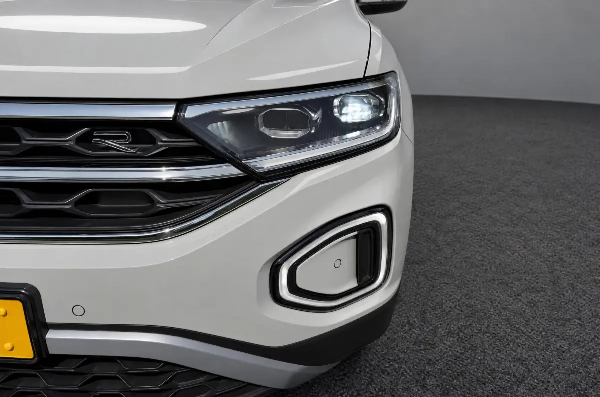 T-Roc 1.5 TSI R-Line BOVAG GARANTIE ACC/CARPLAY/CAMERA