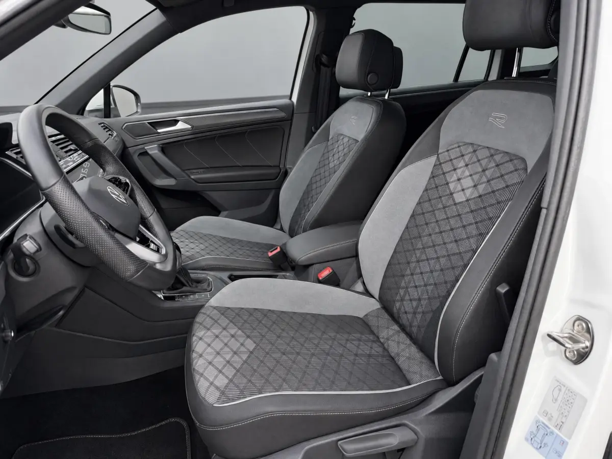 Tiguan 1.4 TSI eHybrid R-Line BAVAG GARANTIE ACC/TREKHAAK