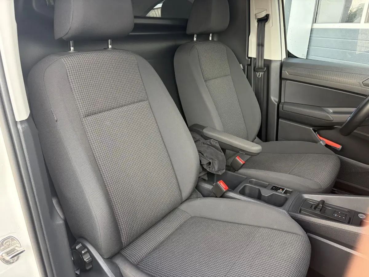 Caddy Cargo Maxi 2.0 TDI Style | Maxton | Stoel verwarming | Camera | Sensoren | CarPlay |