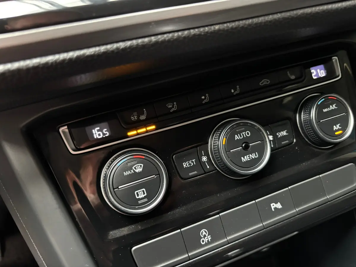 Touran 1.4 TSI Comfortline 7persoons / Carplay / Trekhaak