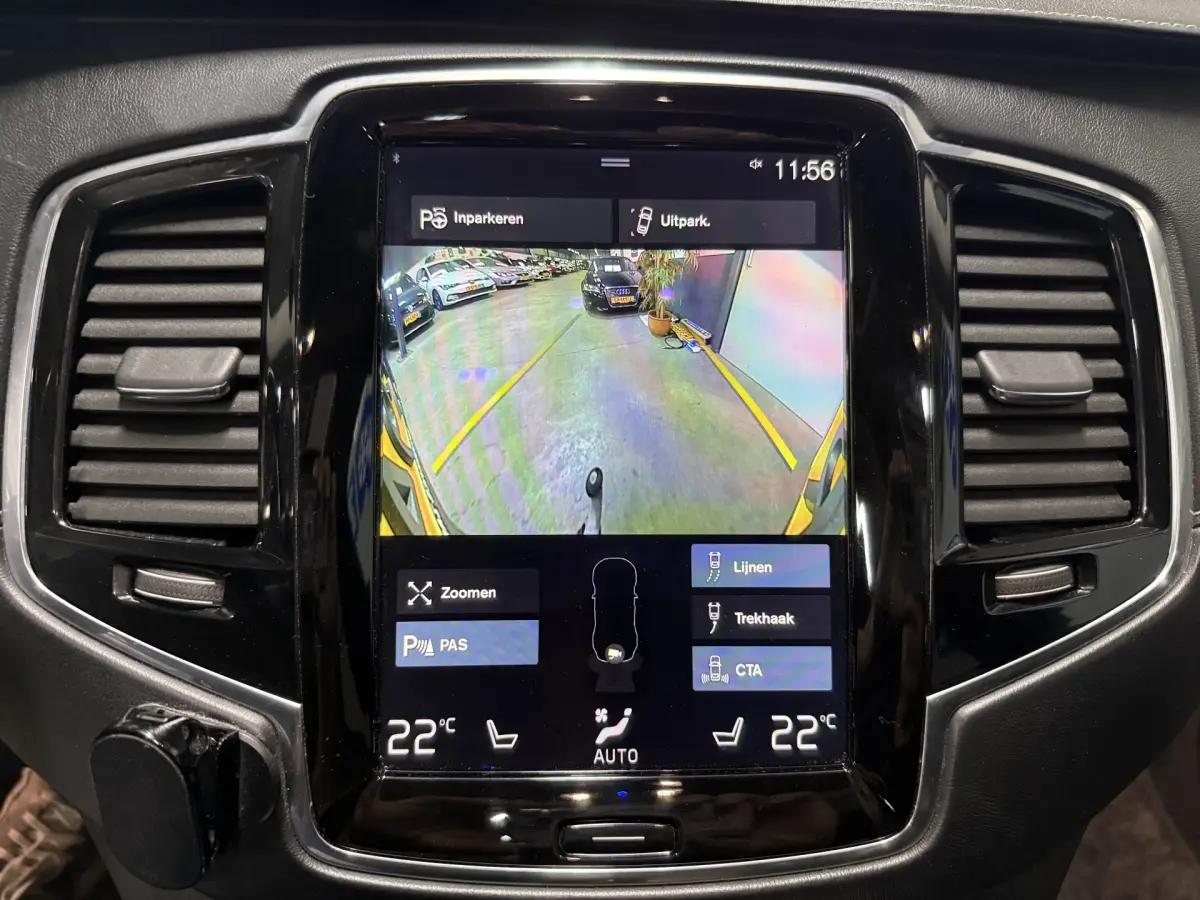 XC90 2.0 T8 Twin Engine AWD Inscription // 7 Pers // B&W // 22 inch!