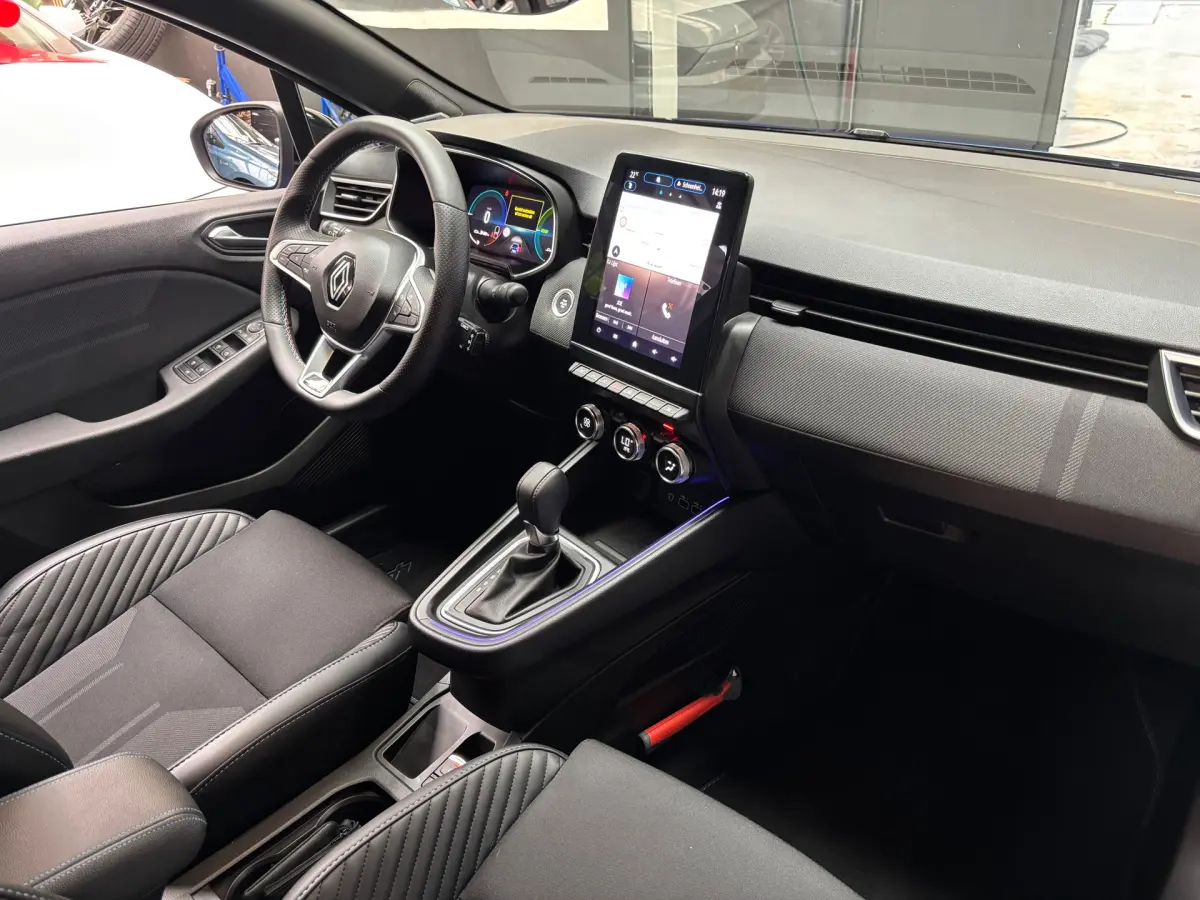 Clio 1.6 E-Tech Full Hybrid 145 esprit Alpine / Camera / Navi