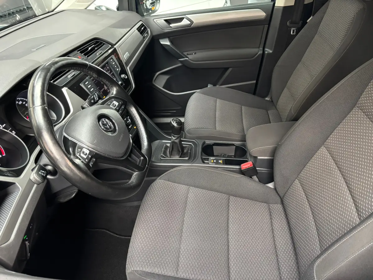 Touran 1.2 TSI Comfortline 7persoons / Navi