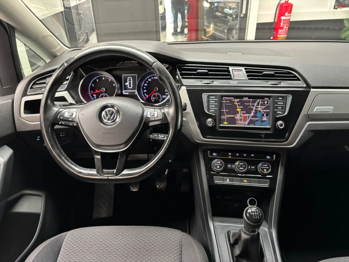 Touran 1.2 TSI Comfortline 7persoons / Navi
