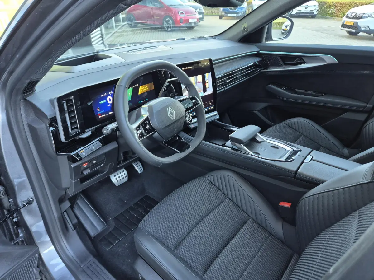 Austral E-Tech 1.2 full hybrid 200 esprit Alpine All Season banden, Panorama dak, 360° Camera, Head Up display, Har