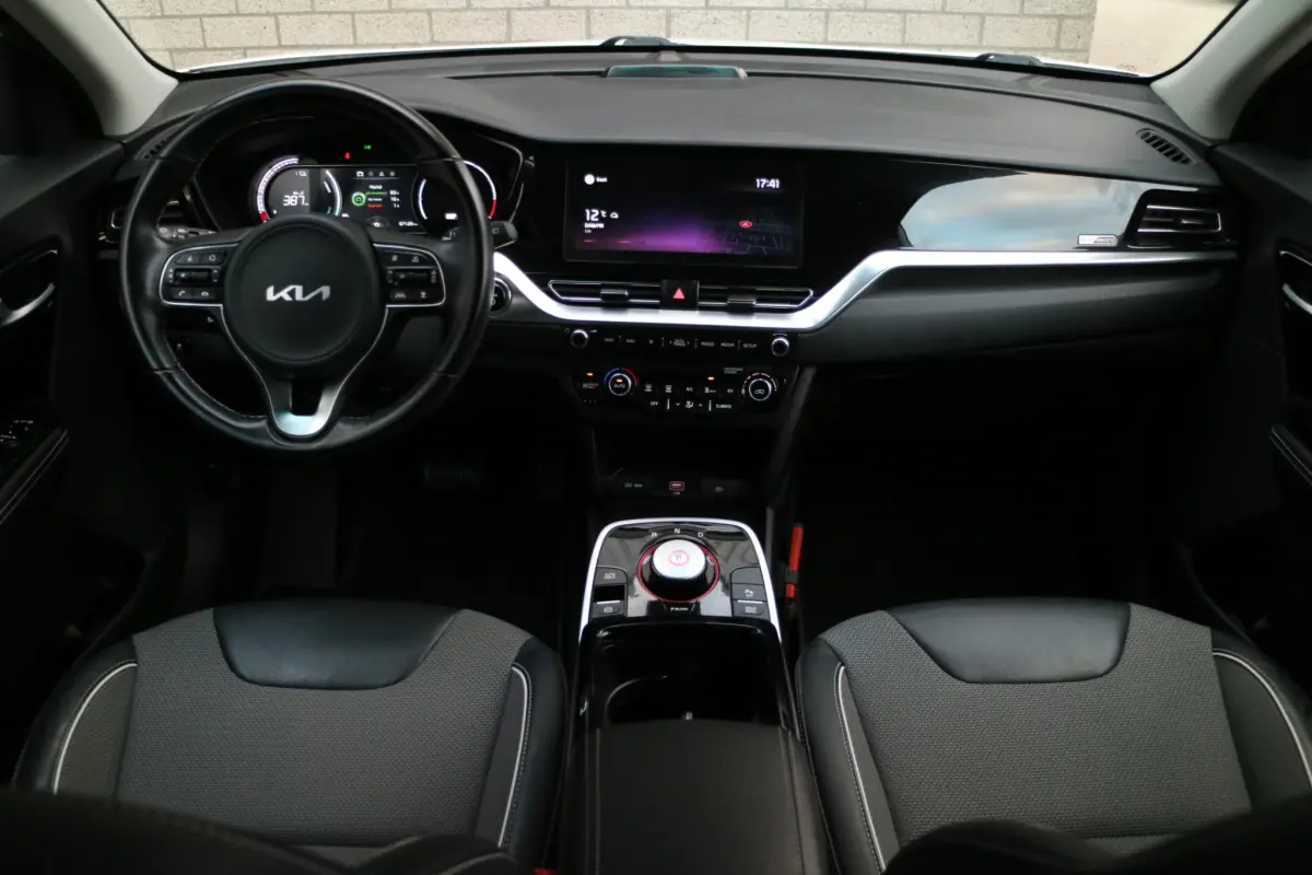 e-Niro DynamicLine 64 kWh | SOH 94.4 % | Camera | Accu Garantie! | Goed onderhouden! |
