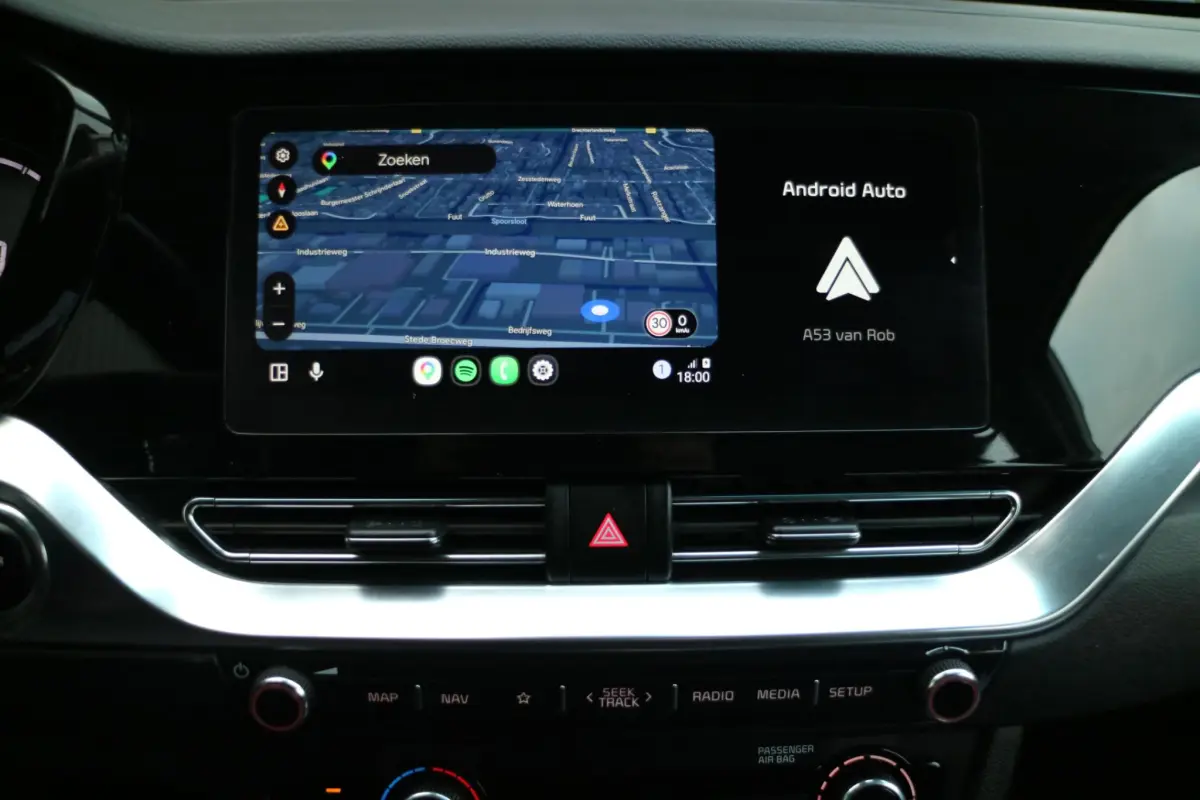 e-Niro DynamicLine 64 kWh | SOH 94.4 % | Camera | Accu Garantie! | Goed onderhouden! |