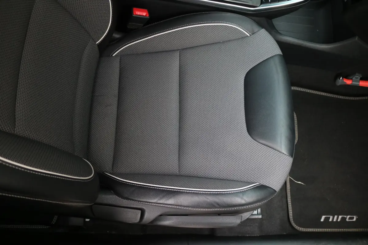 e-Niro DynamicLine 64 kWh | SOH 94.4 % | Camera | Accu Garantie! | Goed onderhouden! |
