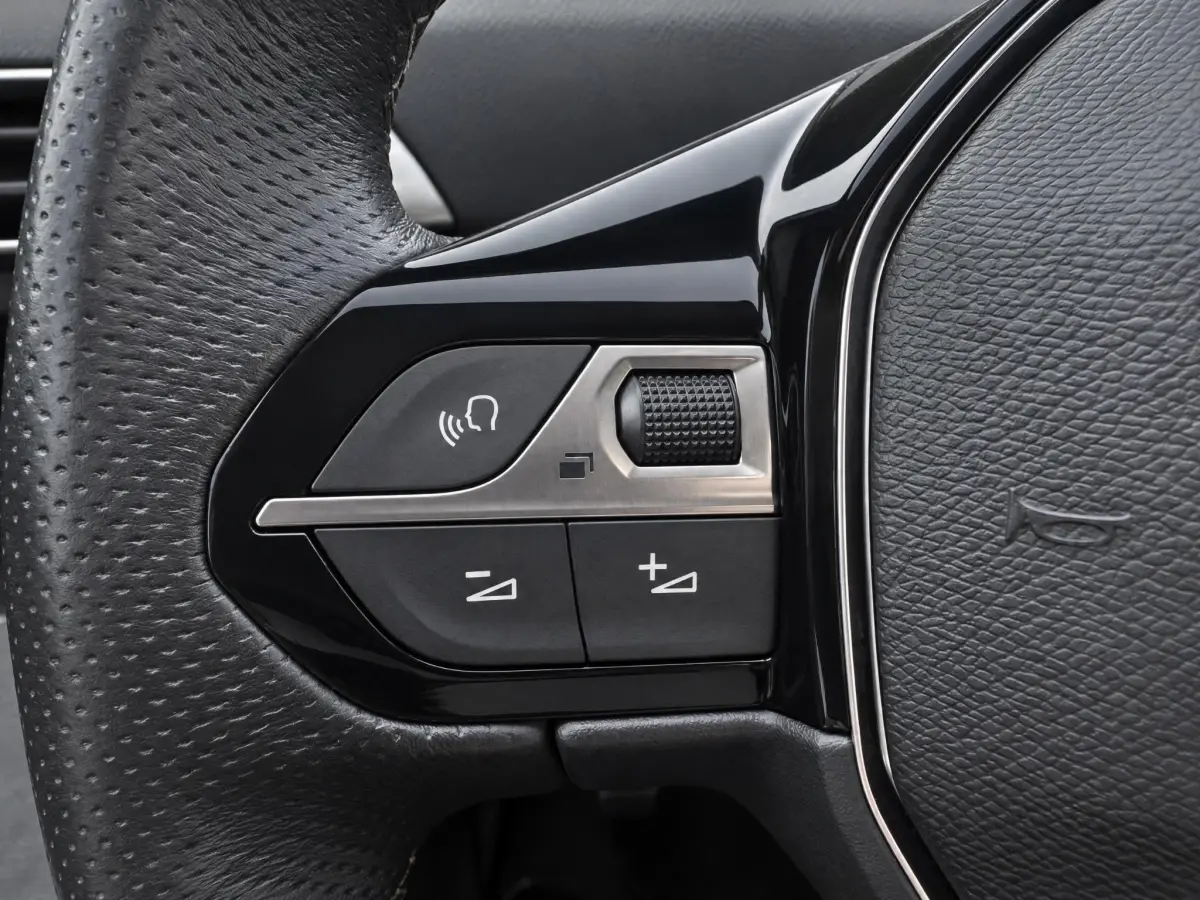 3008 1.2 PureTech GT Line NAVI/CARPLAY/360CAMERA