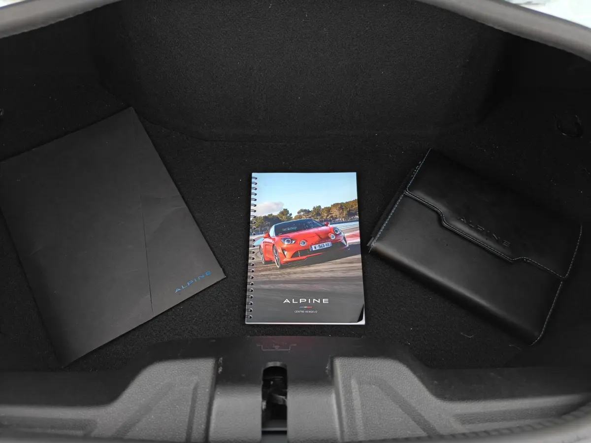 A110 1.8 Turbo Légende VOL!/Focal audiosystem/Verwarmde stoelen/Camera/Apple/Android Auto